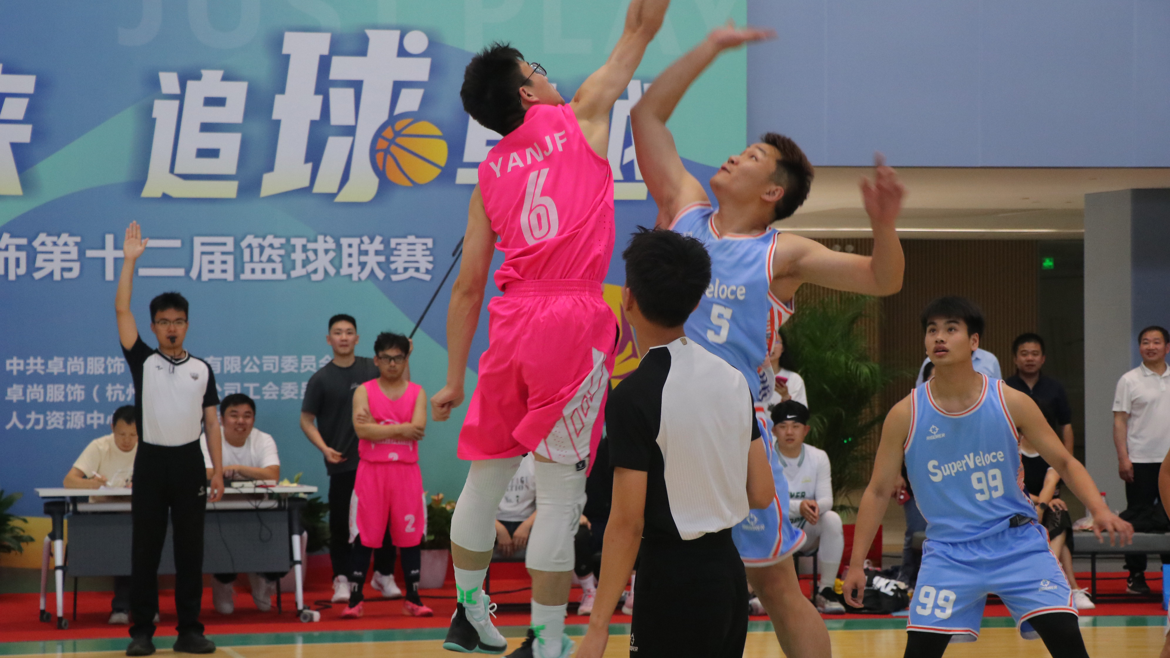 卓尚服飾丨十二載風(fēng)華正盛，尚聚青春之夢(mèng)